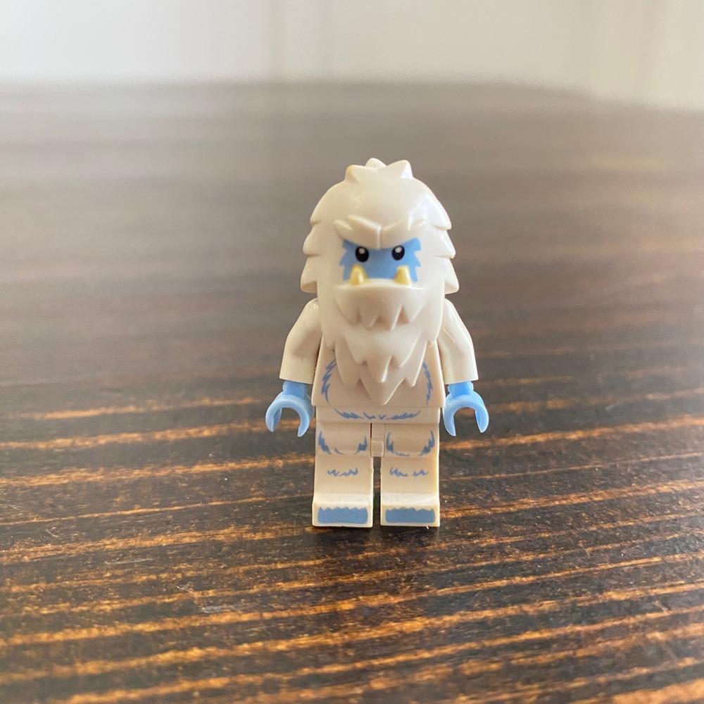 LEGO Yeti‎ Minifigure - 71002 Collectible Series 11 Abominable Snowman